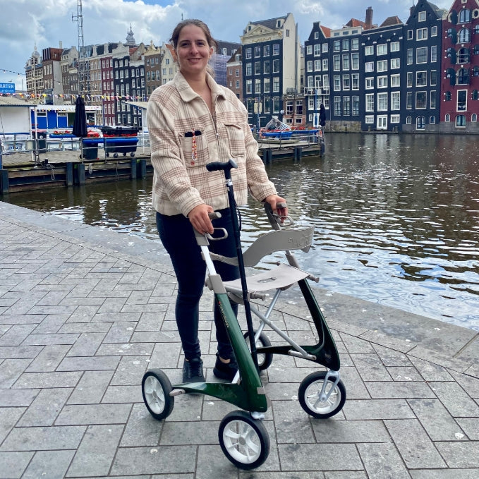💥Factory direct Sale Byacre Carbon Ultralight Mobility Walker（💥Discounted Items in Stock🎁Free Shipping）